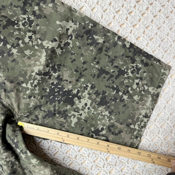 Levis 469 Loose Shorts Jeans Mens W30 L12 Olive Green Camo Camouflage 100%Cotton - Picture 5 of 12